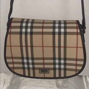 Burberry vintage sling bag